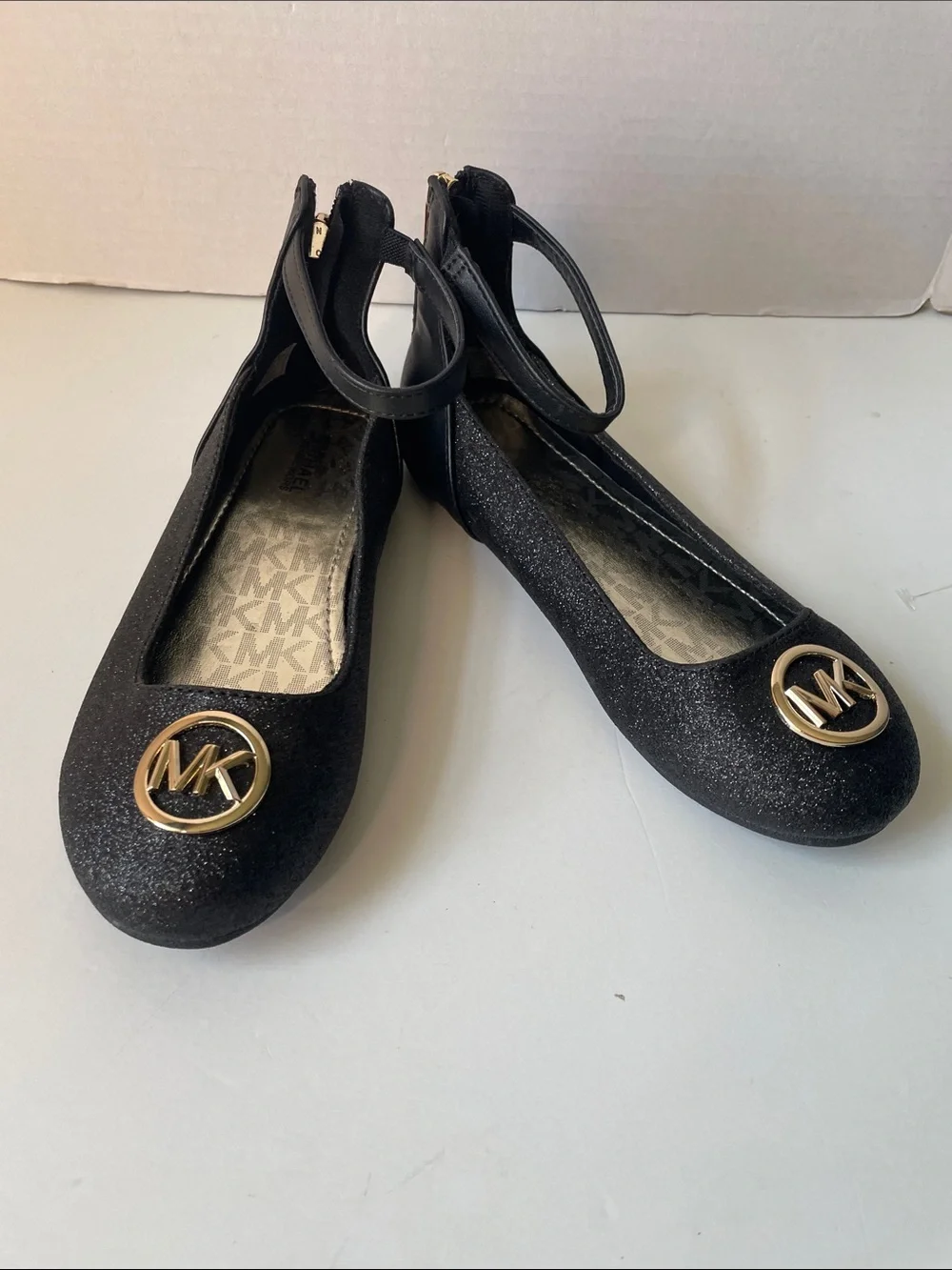 Michael Kors Youth ( Big Girls ) Size 2 Black Glitter MK Logo Ankle-Strap Flats